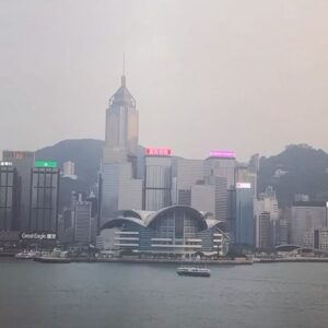 Anjaylia Chan Instagram - Relaxing with a cup of earl grey and the Victoria harbour ❤️

#mostluxury #kidsfree @hongkongregent