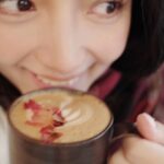 Anjaylia Chan Instagram – Dun get cold ☕️🌹