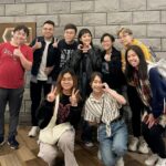 Anjaylia Chan Instagram - 久違了的大銀幕 📽️ 很喜歡這種台幕後一起很努力想要做好一件事的感覺。 很享受刻畫設計一個角色的過程 很喜歡和對手就劇本一起交流 很喜歡這次嘗試用普通話演戲… 希望大家會支持這一套本土愛情電影 #不是你不愛你 . 謝謝公司 @coolstylemgt 前後左右的照顧和愛🫶🏼 . 謝謝久違的 fan club @anjayliafansclub ❤️ 七年不見，二話不說就回歸並全力支持🫶🏼 謝謝大家的愛❤️ 很榮幸跟你們一起成長 . 謝謝愛我的人❤️ 我不可以選擇下一次甚麼時候再見，但我可以選擇去感恩、去努力、去愛你們呀！ . wardrobe @versace stylist @june___chow hair @jamieleehair @hola.hair.pets makeup @meeganmakeup