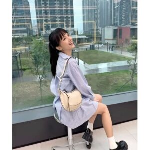 Anjaylia Chan Instagram - 話說今天天氣讓人心很累，就跟小朋友一起來聽故事學成語吧！📡

新上線的有 自相矛盾🛡️和 指鹿為馬🦌 喔 。

話説現在不只Spotify ，apple podcast 也上架了🫶🏼

只要搜尋 話說 或是 Anjaylia 就可以了~ (待會兒 story 放連結） 

P.S. 請原諒我氣管敏感導致沙啞的聲音🥲

#話說 #podcast #成語故事 #粵語

又話說，my dress @majeparis ; bag @isabelmarant ; shoes @prada