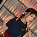 Anjaylia Chan Instagram – 來測試一下:

1.先把你的左手舉起到肩膀的高度，然後去碰你的右後肩胛骨。

2.把你的右手舉起到肩膀的高度，然後去碰你的左後肩胛骨。

3.雙手用力抱緊，頭往其中一邊的肩膀靠去。
.
.
.
.
.
.
.
.
.

4. 跟你自己說：「你已經做得很好了。」

有時候我們需要的，就只是一個擁抱、一個肯定。
別以為沒有人可以給你，你就可以給你自己了。

#圖文不符
Outfit @maxandco #maxandcohk
