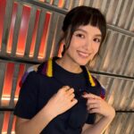 Anjaylia Chan Instagram – 來測試一下:

1.先把你的左手舉起到肩膀的高度，然後去碰你的右後肩胛骨。

2.把你的右手舉起到肩膀的高度，然後去碰你的左後肩胛骨。

3.雙手用力抱緊，頭往其中一邊的肩膀靠去。
.
.
.
.
.
.
.
.
.

4. 跟你自己說：「你已經做得很好了。」

有時候我們需要的，就只是一個擁抱、一個肯定。
別以為沒有人可以給你，你就可以給你自己了。

#圖文不符
Outfit @maxandco #maxandcohk