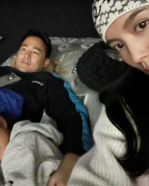 Anjaylia Chan Instagram - 電髮會變時尚嗎？
會嗎？
會嗎？
我坐了四個小時了….

謝謝一直在我身邊的人、謝謝把我放心上的人、謝謝記得我的人。
這星期的學習主題是治癒自己，也拾回自信。

#我的三月
#雜七雜八