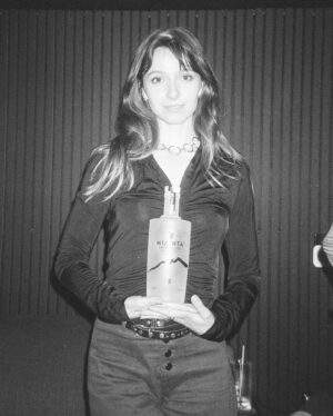 Anjelica Bette Fellini Instagram - I don’t usually drink tequila…. But when I do it’s a certified B-Corp bish! Been collaborating with @mijentatequila and it is such a joy…

Even a little libations can be sustainable ;)

Shot on 35mm @cinestillfilm 250ISO