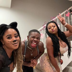 Anjelika Washington Instagram - 💕🐈‍⬛😝🤬😔💔