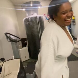 Anjelika Washington Instagram - Refusing to let go of summer.