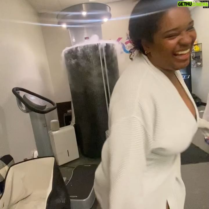 Anjelika Washington - 3 Likes - Refusing to let go of summer.