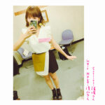 Anju Inami Instagram – はいっ！
ということで 日本テレビ
トークバラエティ番組｢ナカイの窓｣に
出演しましたー！！
．
ずっと緊張はしていたけど、
どんどん楽しくなっていって…！
．
MCの中居さん、そして山里さん
出演者の皆様に
感謝の気持ちでいっぱいですm(__)m
．
ぶろぐにもいっぱい想いを
綴ったのでみてみてねーーー！！
．
stylist 篠塚さんチョイスの
素敵なお衣装ー✨イヤリング可愛かった
．
ご視聴頂きまして
ありがとうございました！
#inamianju #ナカイの窓 #トークバラエティ