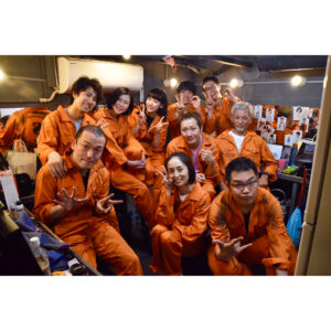 Anju Inami Instagram - あたたかい春。気づけば4月
．
岩﨑大20周年企画 
support ed by 東京ジャンケン
舞台『bastidores-楽屋-』 全8公演
無事 千穐楽を迎えました！
．
ご来場頂きました皆様
本当にありがとうございましたm(__)m
．
今回は楽屋をテーマとした
3つのオムニバス作品での構成。
私は大さんと共に
全てに出演させて頂きました！
．
大さんのもとに集まった
個性溢れる最高の役者の皆さんに囲まれて
たくさんのことを学ばせて頂いた。
．
毎日笑い合って
大好きなカンパニーの皆様と出逢い、
一緒に芝居が出来て
最っ高に楽しかった！！！！！
．
宝物がまたひとつ増えました。
．
最高で最強の座組でした。
．
書きたいことが多すぎるので、
一生懸命 大切にブログります。
待っててね。
．
#舞台 #bastidores #楽屋
#千穐楽 #inamianju #園崎未恵 さん #岩崎大 さん #20周年