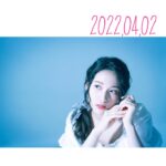 Anju Inami Instagram - おこん。 ． 時間を見つけて更新。 なんだか寒かったり暖かくなったり( '༥' ) 毎日、気まぐれですが 健康第一で元気に過ごしています。 ． そんな私の頭のなかは #ヒロステ でいっぱい。 初日の神奈川公演が もう目前！といったところ。 皆様に観て頂けるのがとても楽しみ☺︎ ． でも、だからこそ。 通し稽古をする度、 違うことに挑戦しては、自分自身の粗を探してみたり トガヒミコとして、この〝手〟で ひとつ先を掴んでみたり。 ． 上手くいかない日ばかりでも、 ヴィランのみんなといると 元気になれて、前を向けて、たくさん笑って 走り出すヒントをくれるのです。 ． あぁ、きっと彼女も こんな風に、自分に出来たその場所が 大切で大好きなんだなぁって ふとした時に感じていて。 ． 仲間を信じて、感謝の心を忘れずに 明日もしっかりと挑む日にしたいと思います…っ！ ． ゆうて、頭はへとへとなので しっかりケアして備えます( ˙ ˙˵ ) ． 公演チケットの詳細などは 公式HPをチェックしてみてください❁¨̮ « https://heroaca-stage.com/ » ． では、また時間をつくって いんすたさんしますね ． 今日はひとまず、おやすみなさい🥂𓈒𓏸◌ #inamianju