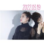 Anju Inami Instagram - 夜遅くの更新。 みんな、元気してるかな？ ． いなみは、お稽古に、レギュラー 新しいものへ向けてのことや 次のビジュアル撮影だったりと いろんなことを感じながら毎日、充実( ˘ᵕ˘ ) ． 出来ないことだらけを 出来ることだらけにするその日まで。 ． 全身震わして、トガヒミコという ひとりの女の子の想いを ヴィランそれぞれの信念を この #ヒロステ でもしっかり刻みたい。 ． そのことばかり考える日々。 起きても彼女の言葉がよぎり、 寝る前ギリギリまで顔が思い浮かぶ。 ． いやもう、それは恋。って思うくらいに ． 心や頭では まだもっと動けるのに身体はバキバキな日とか。 んんん。くそぅ( ˙-˙ )なんやの。って自分に。 ． でも、全部含めたその感覚が 楽しすぎて、幸せすぎて 私にとっての〝生きる〟って こういうことだなぁと改めて、感じています。 ． このカンパニーの熱量は本当にすごい。 ． 夢中になって生きる ひとりひとりの〝今〟を ぜひ楽しみにしていてください…！！ ． «公式HP» https://heroaca-stage.com/ ． チケットなどの詳細は こちらからチェックです(´˘`) ． っと。 素敵な春が訪れるなか、 新作カレンダーもお楽しみにっ！ 今回は、The 26歳いなみ って 仕上がりになってます🥂𓈒𓏸◌ ． んじゃ、また時間見つけたら更新しますねっ ． 🦖。 #inamianju #ヒロステ