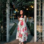 Anju Joseph Instagram - Poove Semboove🌹 Clicked by @fujiajii