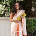 Anju Joseph Instagram - വിഷു ആശംസകൾ✨ Clicked by @its.saho_