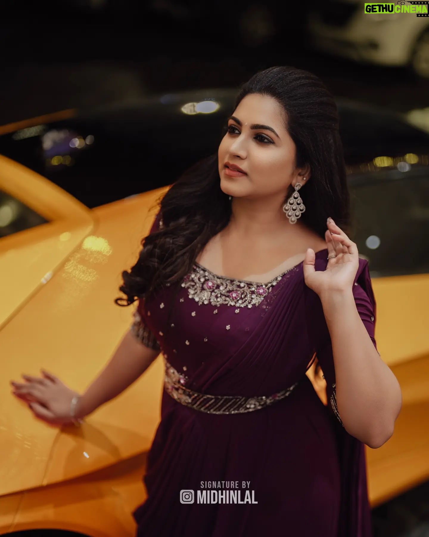 Ankhitha Vinod - 2.8K Likes - 𝐀𝐥𝐰𝐚𝐲𝐬 𝐏𝐮𝐫𝐩𝐥𝐞 💜✨
.
📽️ : @midhinlal
👗 : @aalaadesigners
💄: @sivas_makeover_
.
#purple #heeriye #sareegown #marriage #dcavanti #reception #actor #celebrity #celebration #celebritywedding #lovemarriage #trending #picoftheday #withthetrend
