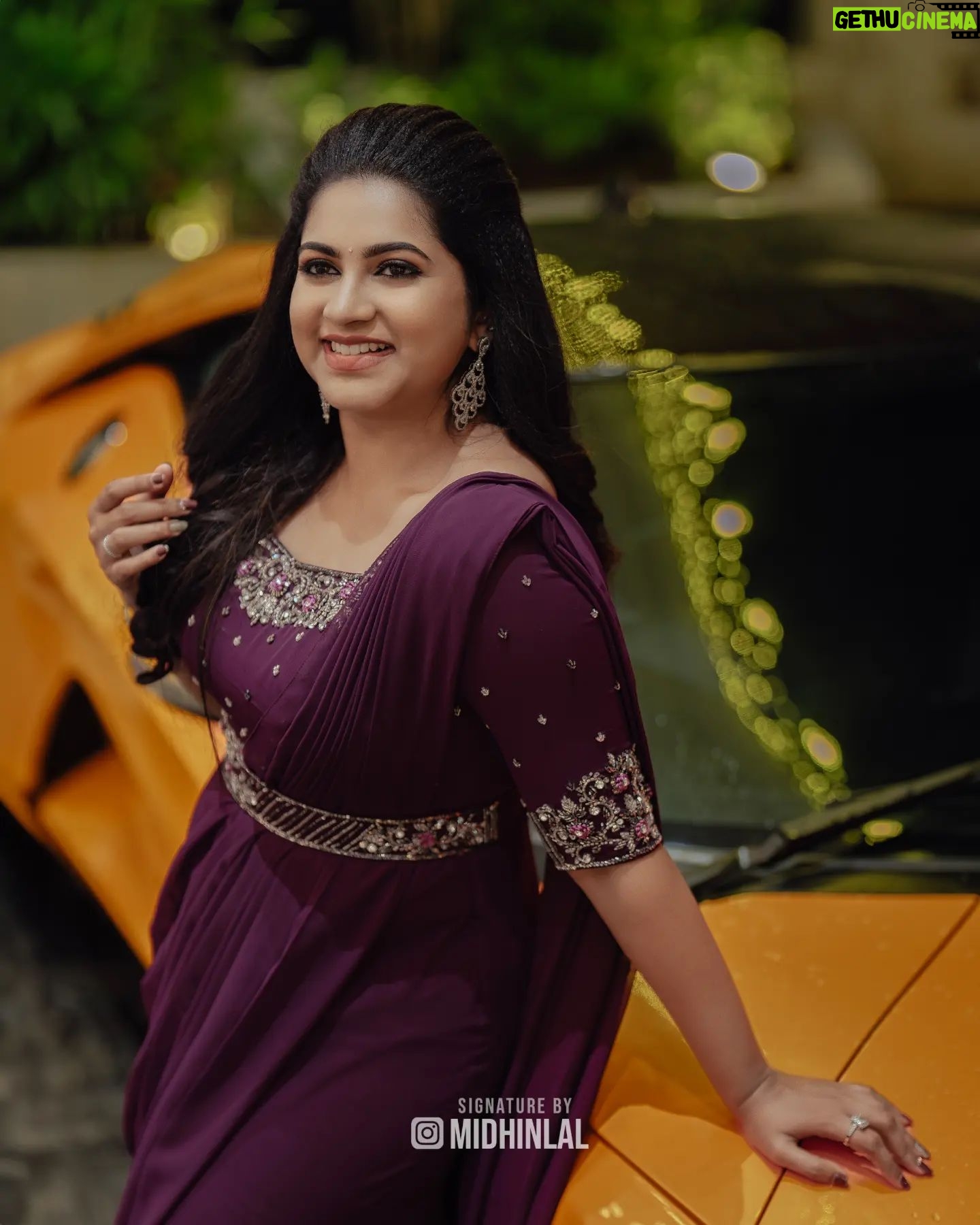 Ankhitha Vinod - 2.8K Likes - 𝐀𝐥𝐰𝐚𝐲𝐬 𝐏𝐮𝐫𝐩𝐥𝐞 💜✨
.
📽️ : @midhinlal
👗 : @aalaadesigners
💄: @sivas_makeover_
.
#purple #heeriye #sareegown #marriage #dcavanti #reception #actor #celebrity #celebration #celebritywedding #lovemarriage #trending #picoftheday #withthetrend