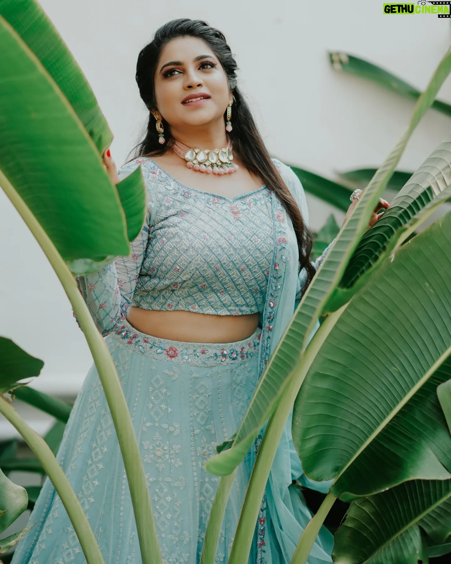 Ankhitha Vinod - 1K Likes - 𝑩𝑳𝑼𝑬-𝒕𝒊𝒇𝒖𝒍 💙✨ _______________________________
👗: @thanuzbridalboutique
📸: @eyebrowweddings @abhiram_eyebrowman
💄: @nezbridalstudio
📿: @riddhi_rental_jewellery
📍: @elixircliff
#latepost #picoftheday #instagram #photoshoot #modelphotography #shooting #actress #blue #powderblue