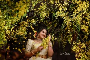 Ankhitha Vinod Instagram - എല്ലാവർക്കും ഹൃദയം നിറഞ്ഞ വിഷു ആശംസകൾ 💛💖

📸: @sachinchandraphotography
 👗 : @saanshi_handloom_kuthambully 
💄: @zayanas_makeover
💍 : @gem.forher

#picoftheday #postoftheday #traditional  #ketala #vishu #classy #saree #mallugram #keralagram #instagram #instagramam #malayali  #natural #keralasaree  #trending #traditional #outfit #followme #ankhithavinod #makeover #love #keralagram #love #freestyle #instagood #instareels #reels #followankhithavinod