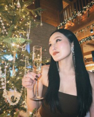 Ankhmaa Gankhuyag Instagram - 🎄Happy new year🥂🍾🎇 love ya💋