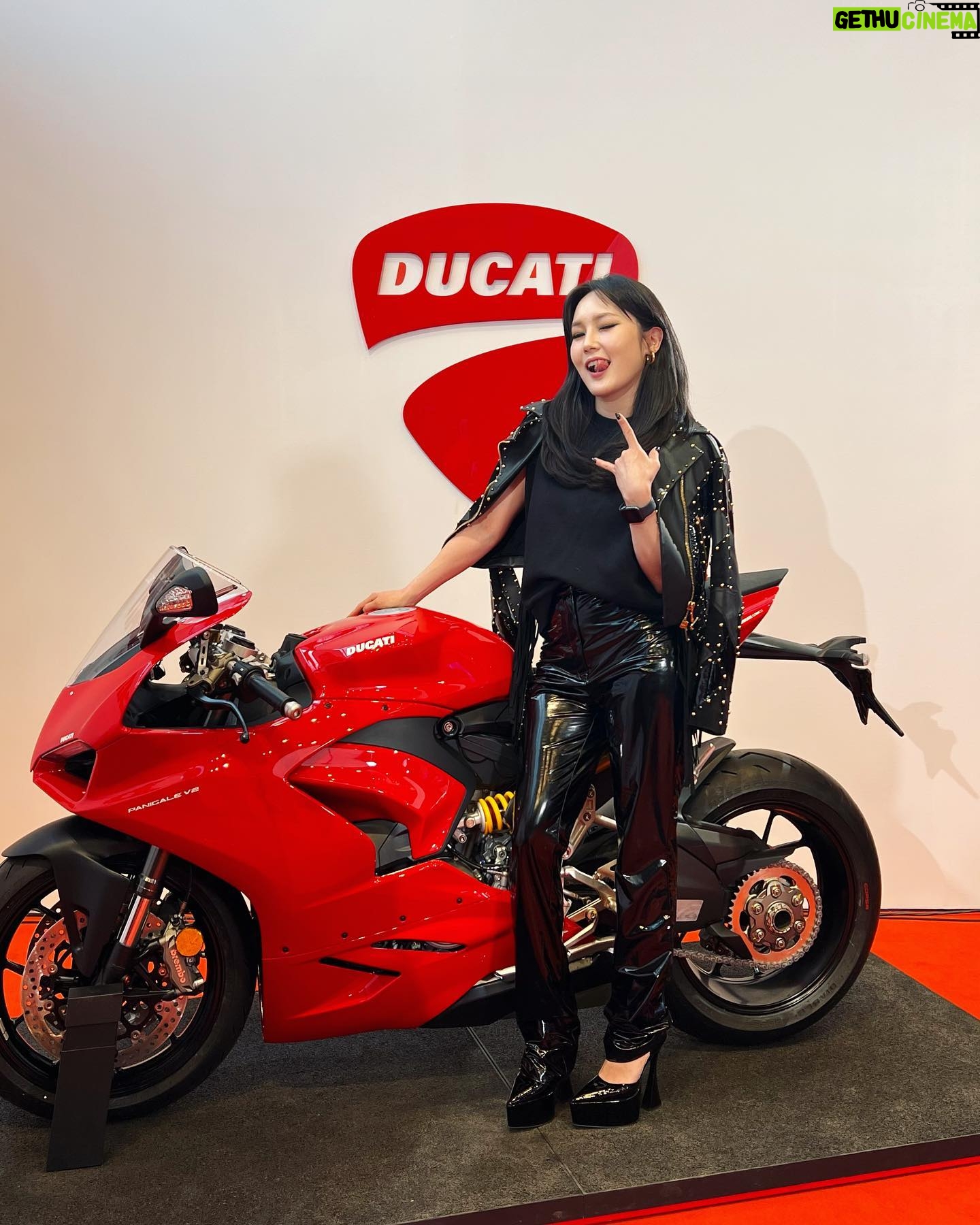 Ankhmaa Gankhuyag - 2.7K Likes - 🔥Тавтай морил🏍️🔥
@ducatimongoliaofficial