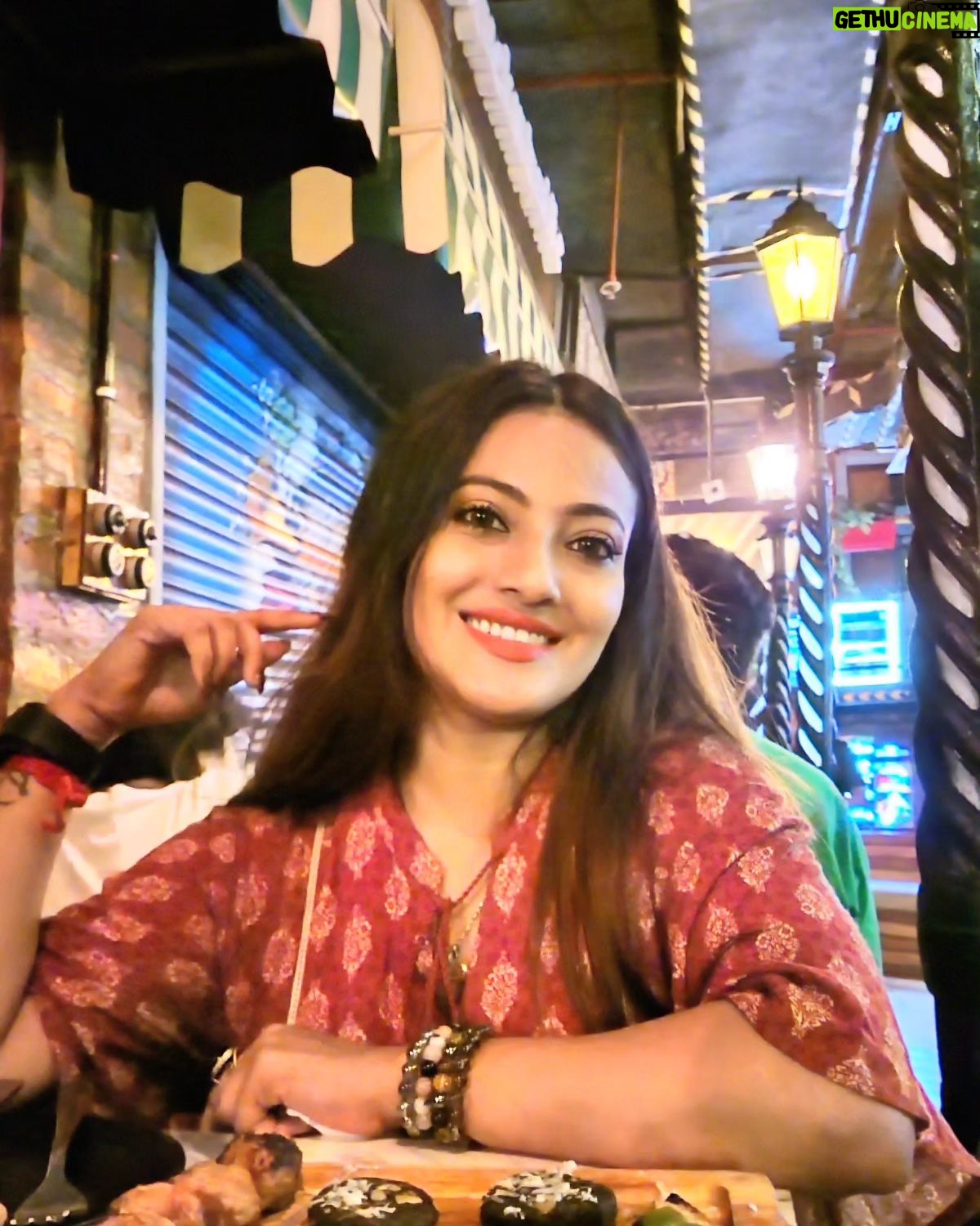 Ankita Bhowmick - 247 Likes - 🤎🤎🤎🤎