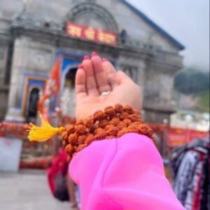 Ankita Bhowmick Instagram - 🕉Sawan somwar &  Kedarnath swarg 
Thank u baba 🙏 m blessed 🧿🙏🕉 
My happiness n my dream came true 
Sawan somvar ki shubh kamnaye *Har Har mahadev* 🙏 

#kedarnathdham #kedarnath #shiva #sawan #somvar #monday #happiness #faith #devotee #lordshiva #love #trust #lucky #feelings #omnamahshivaya