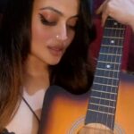 Ankita Bhowmick Instagram – Chura liya hai tumne Jo 🫶 ko…….

.
.
.
.
.
#instagram #reels #trending #oldsongs #melody #beautiful #romantic #song