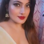 Ankita Bhowmick Instagram - Milao na Yun nigah humse... . . . . #instagram #reels #reelsinstagram #sweet #soft #song #lyrics #expression #feelings