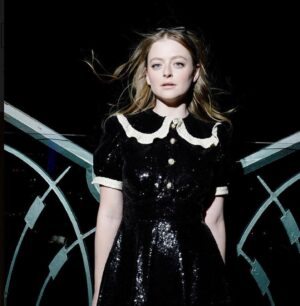 Anna Baryshnikov Instagram - 🌃🐈‍⬛🍸 @miumiu nuit