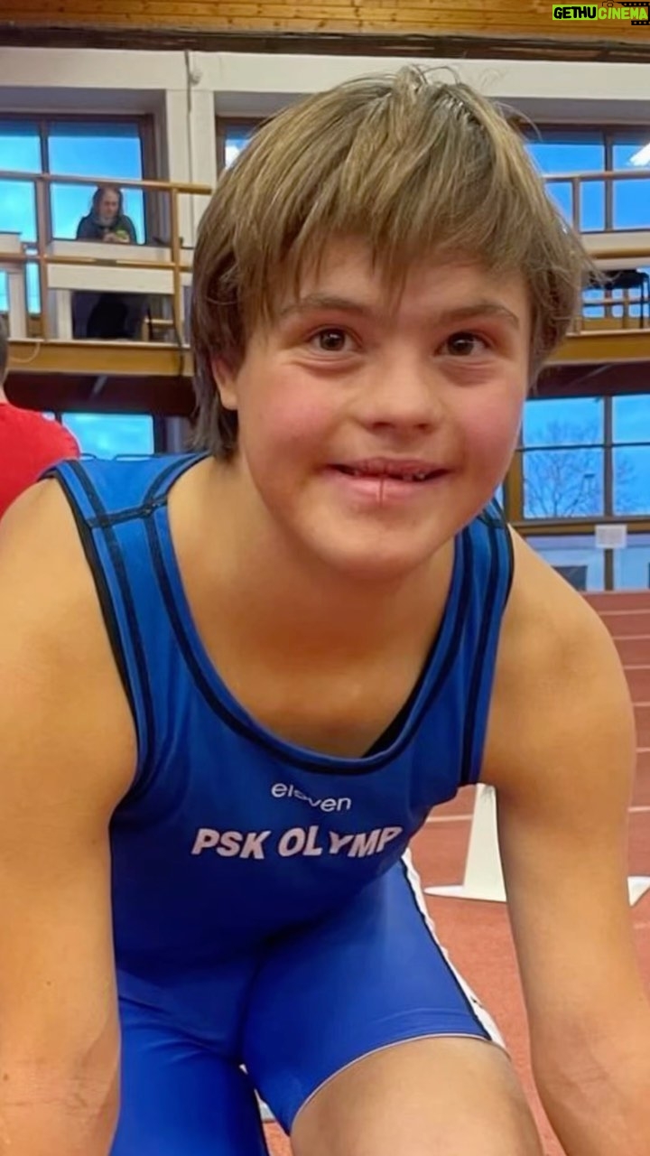 Anna Geislerová - 1.6K Likes - David je absoolutní šampion! A jeho sestra Míša je sportovkyní roku vyhlášenou @cefesdown ! Přátelé tohle je to nejveselejší repre který máme! A doufám že je brzo uvidime i na mezinárocdních sportovních soutěžích! Tyhle borci na to mají! Diky @cefesdown že u toho muzu byt a hledat pomoc pro tuhle nadupanou partu šampionů! 🏆🥇🫀🎖️🇨🇿🍀 #davidvodstrcil #misapetrikova @olympcsmv @caravan.movie