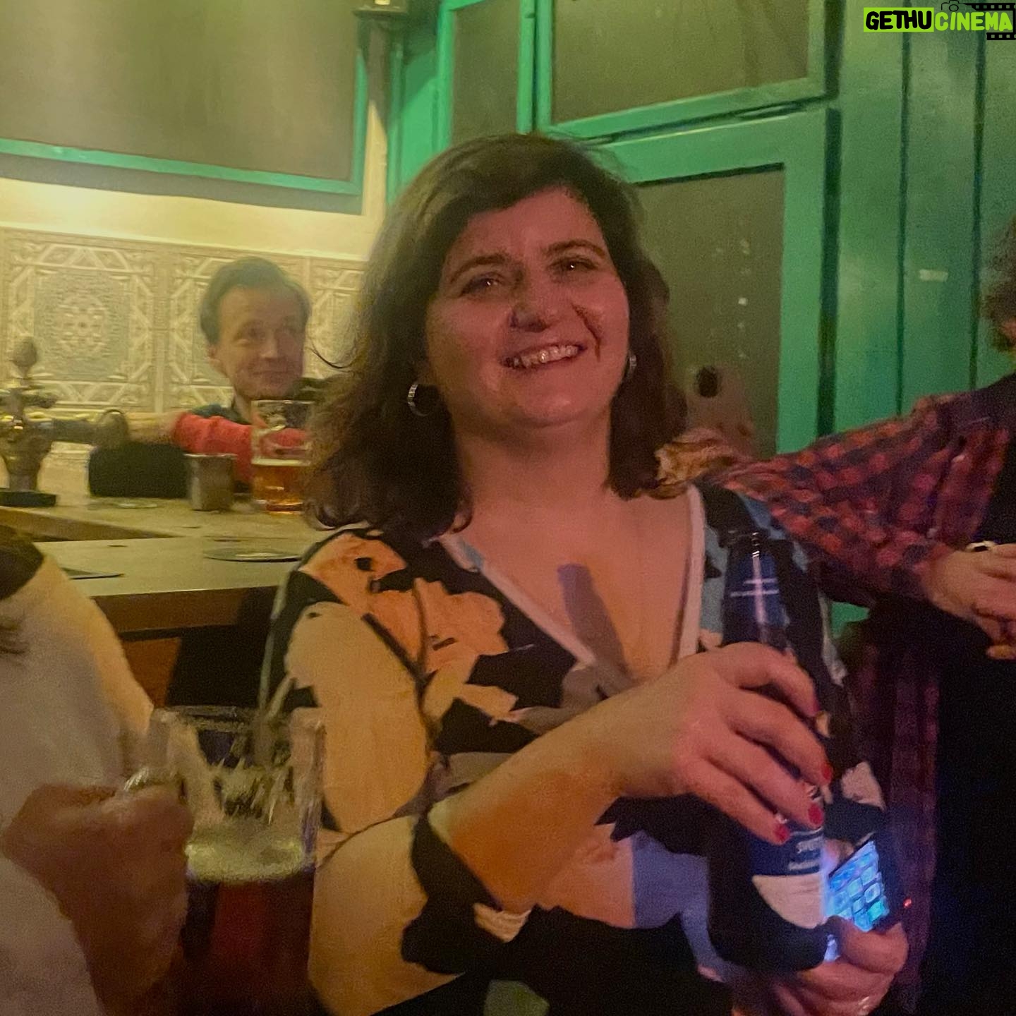 Anna Geislerová - 730 Likes - Karavan! Dotočili jsme, měli jsme dotočnou ale ve mně se ještě nic neuzavřelo.. pořád jedu Kalábrií s Davidem a Julkou. Porad tam je tahle šílená banda která si tam hrábla hodně hluboko, včetně nás. Ale co se stalo v Kalábrii zůstane v Kalabrii .My s Davidem budem vždycky piráti! A Zuzany nejhlasitější smích bude vždycky nejhlasitější! Všechny vás miluju a děkuju! @caravan.movie @julianaolhova @masterfilmprague #zuzanakirchnerova @simona_weisslechner @kristynajaksova @alicabaros @davidstrangi @helena.polakova.56 #jamal @sofievesela @mjanotova #kmín @jirka.fousek.3 @lostudentedipraga #mariorusso @janaplodkova danielek vašík zuzka .. všichni!!!🫀🫀🫀🫀🫀🫀🫀🫀🫀🫀🫀🫀🫀🫀🫀🫀🫀🫀🫀🫀🫀🫀🫀🫀🍾