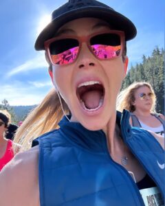 Anna Hutchison Most Liked Photos and Posts