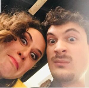 Anna Jakab Rakovská Instagram - Ved toto bolo pred rokom! moja oblubena  Nikola bez hanby no zato s gurazou. :))
A velmi vtipna parta hic kolegov :-* (zo zbierky co mi vyplul telefon)
#kuchyňa #tvmarkiza #2019
@silviasoldanova
@zitarigondeaux @lukaslatinak -samkospisak @marian.mitas @kswari čautee
@jakub_gogal naľivaj