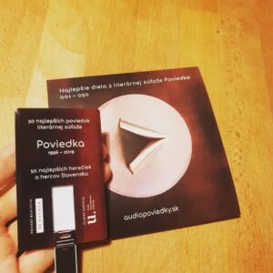 Anna Jakab Rakovská Instagram - Toto! Ak nemate cas vela citat- pocuvajte. skvely projekt a nadcasovy darcek. Tento literarny časozber robi uzasny Kali Bagala,robi to dlho a dobre,lebo uz vela rokov motivuje, nachadza a vydava novych slovenskych autorov. A to treba ... Ved kliknite si na Audiopoviedky.sk 
Dakujeeem!! @kkbagala v @lososound_studio #hearing is new reading #focus on literature!