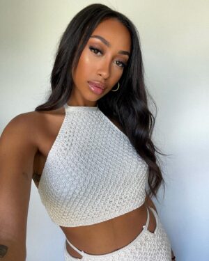 Anna-Maëlle Laprise Instagram - angel look