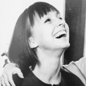 Anna Maria Mühe Instagram - Mama. 15 Jahre. Es vergeht kein Tag ohne dich „irgendwie“ bei mir zu haben…❤️