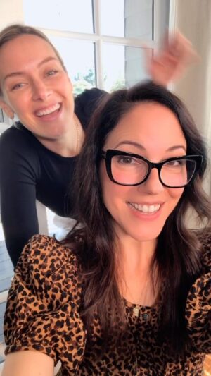Anna Silk Instagram - NEWS! As promised we have some news. 1. We’ve launched our YouTube page where you can watch video of all the audio episodes we’ll be releasing, link to subscribe and like is in our bio. 2. We’re getting merch. You asked for it and we’re delivering ❤️ 3. Thank you to everyone who has signed up for Patreon. If you want to still sign up please do! Link is in our bio as well. If you sign up before November 5th we will be releasing a special bonus episode that day just for you. Sending you all love and hugs, Anna and Rachel
