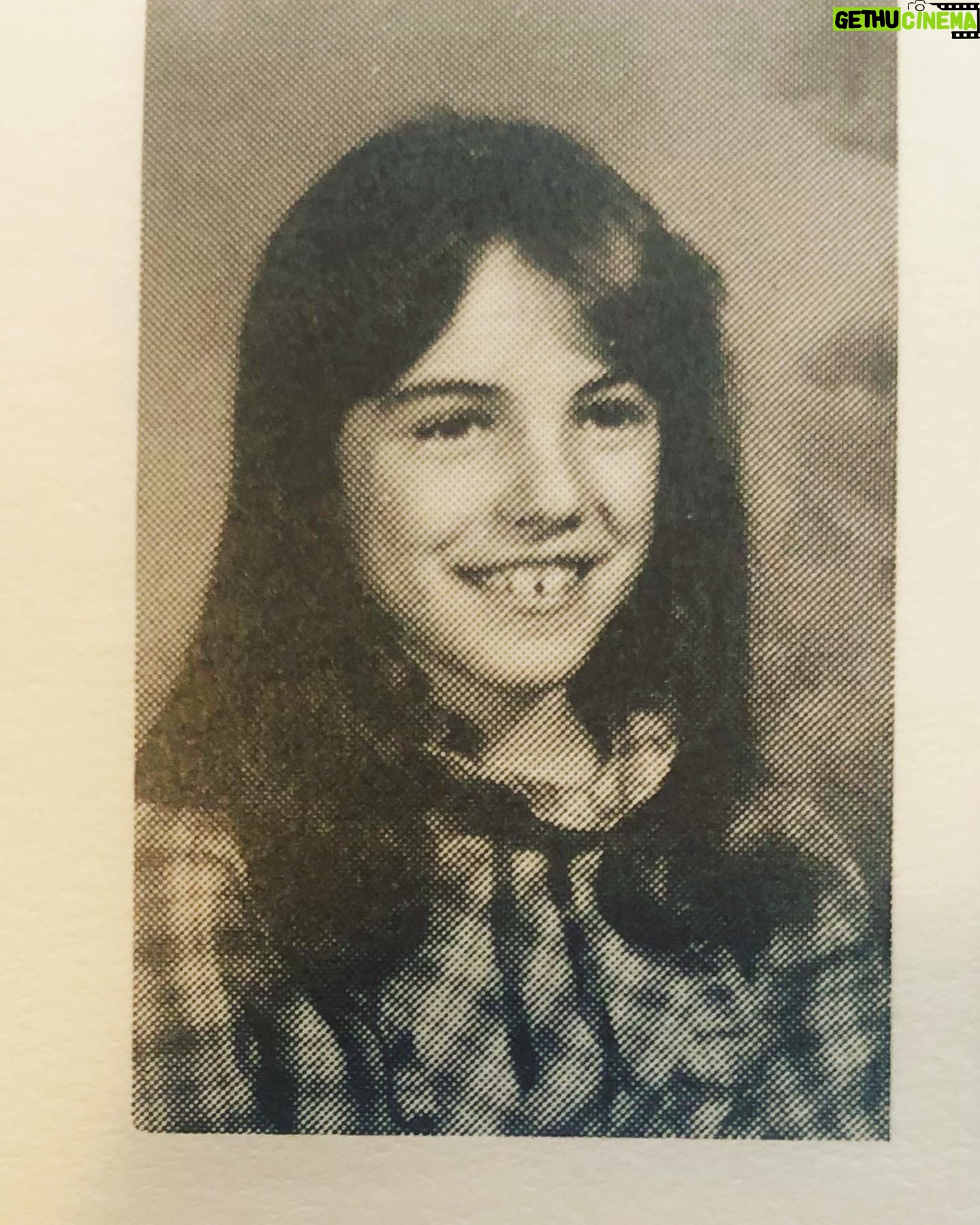 Anna Silk - 3.6K Likes - How often do you check in with the young people in your life about self-esteem and body-confidence? Because this third grader was in desperate need of a check in! Already at that young age the messaging was loud and clear and would stay firmly in my mind for decades. These conversations are vital, and this #DayOfTheGirl @PlanCanada and @Dove are here to help with resources that will guide these discussions for parents, teachers and youth. Check out the link in my Stories < plancanada.ca/powerwithin/self-esteemactivities > to download these resources today so all youth can harness #ThePowerWithin.
