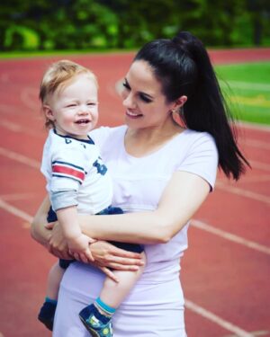 Anna Silk Instagram - A serious throwback—I remember this day on set so clearly. @rachieskarsten and I were undercover cheerleaders, and Sam was there all day:). #mom  #lostgirl #cheerleadersforever