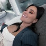 Anna Abreu Instagram - Nyt on kyl kaikkensa antanu olo. Huhhuh. Viikonloppuna vedettiin keikat Tampereella ja Tahkolla, kiitos niistä. Kiitti myös kutsuvieraille tän päivän keikasta Warnerin joululounaalla.🫶 Täl viikol viel yks keikka (Mäntässä🔥) ja sit jään lomalle ja palaan vast joskus tammikuun alkupuolella. Aion ottaa myös sometauon koko loman ajaks, joten tän viikon jälkeen en aio tänne päivitellä mitään. Älkää siis huolestuko. (Oikeesti tiiän et ketään ei kiinnosta haha.) Ens vuonna julkaistaanki tänne aika paljon matskuu ja sitäki enemmän musaa. 🥹🫶