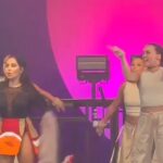 Anna Abreu Instagram – EILINEN FULL HOUSE ALLAS OLI NEXT FUCKING LEVEL! Tässä videodump!❤️❤️
1. Rakastan tätä kohtaa keikalla🔥🔥
2. Teil on niin ihana meininki😭
3. @cledoos verse ja TWERK
4.Laulu ilman sanoja😭
5. Te lauloitte NIIIIIN kovaa ja kauniisti
6. Hame lens kesken dancebreikin
7. Kattokaa tää hahahahahahhaha jes uus ”festarikommellus”

1.,2.,4.,5.,7. 📷: @t.salmine 
2 muuta klippii kiitos ihanat yleisössä olleet ku lähetitte