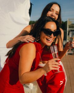 Anna Abreu Instagram - Eka festarikeikka tänä kesänä DONE. EI SANOJA. Photodump part 1. 📸 by the BEST @lumiilo ❤️❤️❤️ Allas sea pool torstaina!!