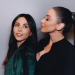 Anna Akana Instagram - Comedy can be a lonely industry, even doubly so if you’re a woman. That’s because we’ve been trained by our own industry that there was only enough room for one of us on a lineup. So when you meet someone you vibe with, it’s special. Enter: @annaakana .. aside from her brilliant, quippy videos, she’s an amazing standup comedian. Watching this woman not only come back from a stalker situation that nearly ended her comedy career, but put together her new hour has been nothing short of inspiring and remarkable. She’s turned what could have been the darkest moments of her life into something so poignant and beautiful. From her dad leaving for war to escape fatherhood to losing her little sister to suicide, she tackles it all and with Grace and humility far beyond her years. Being asked to open for Anna on her first tour back, has been such an honor. But more importantly it’s so nice to see a woman on top sending the elevator back for others. Constantly shining the light on other voices. That’s what it really means to be #womensupportingwomen … Because it turns out, there’s enough room for all of us at the table. Love you @annaakana !! Thank you so much for letting me tag along on this journey! I can’t wait for everyone to see what you’ve created ❤️❤️ (photo description in the comments) #standup #comedy #mentalhealth #mentalhealthawareness #comedian #boston #nyc #bellhouse #brooklyn #artsatthearmory #chrissasparkles #annaakana #jennsterger #sandiego