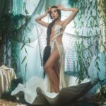 Anna Akana Instagram - Move over, Aphrodite. BTS & unpublished selects are up on Patreon ✨this month I’m raising money for Lions, Tigers & Bears - a big cat non profit in San Diego CA! 📷 @saffelsphotography 🐚 @catcalico ☁️ @michellehebertofficial 🫧 @bethanystruble