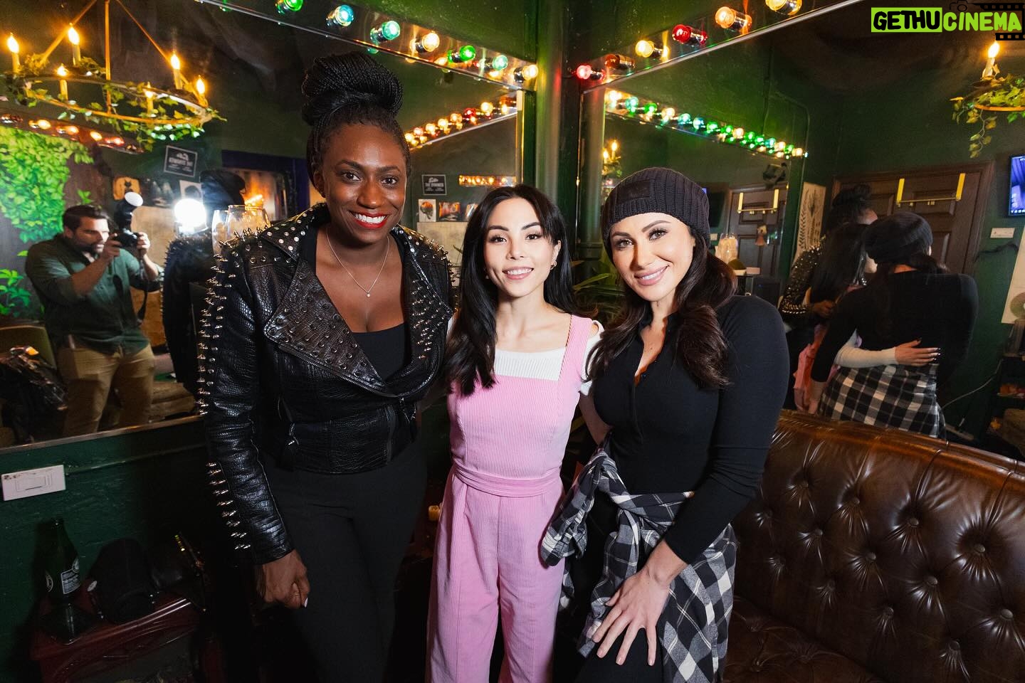 Anna Akana Instagram - Spring tour is almost over β¨ next week: Austin & Raleigh! Then this summer: Fringe & London π
π» you know where the tickets are. Thank you to @jennifersterger @taqweet & @chrissasparkles for some amazing shows! π·: @vancorona & @jimmccambridge