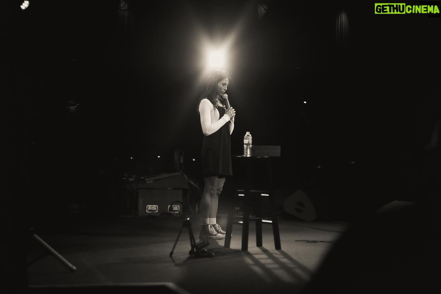 Anna Akana Instagram - Spring tour is almost over β¨ next week: Austin & Raleigh! Then this summer: Fringe & London π
π» you know where the tickets are. Thank you to @jennifersterger @taqweet & @chrissasparkles for some amazing shows! π·: @vancorona & @jimmccambridge