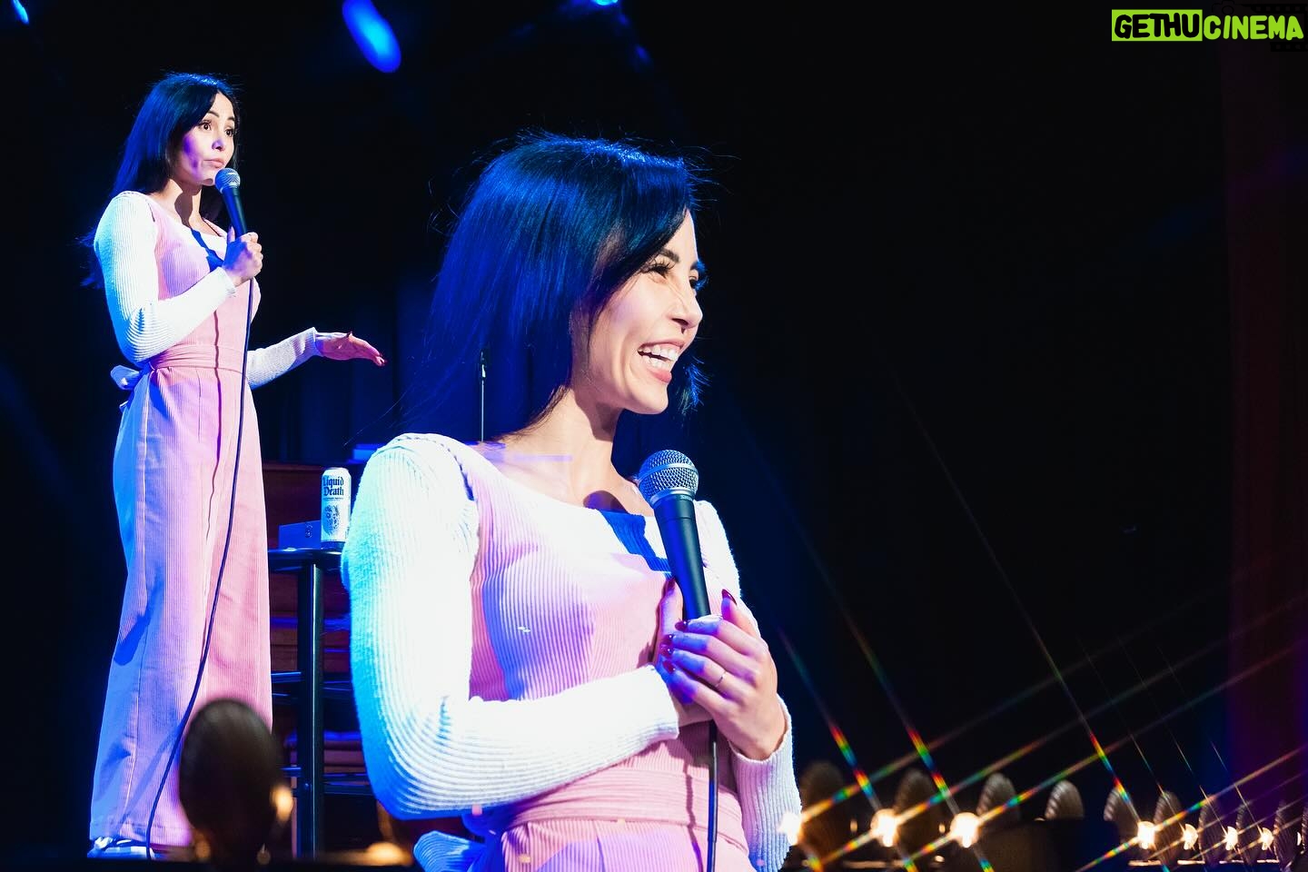 Anna Akana Instagram - Spring tour is almost over β¨ next week: Austin & Raleigh! Then this summer: Fringe & London π
π» you know where the tickets are. Thank you to @jennifersterger @taqweet & @chrissasparkles for some amazing shows! π·: @vancorona & @jimmccambridge