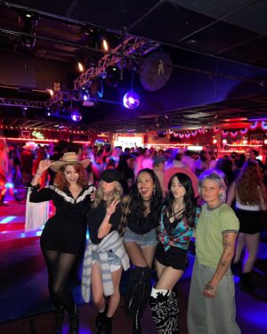 Anna Akana Instagram - howdy ladies 💅🏻due to personal reasons, I’m evil & gay now