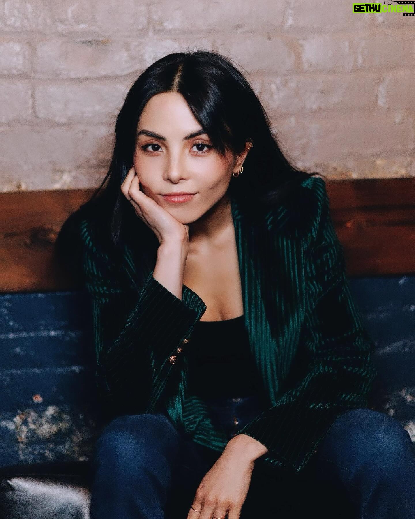 Anna Akana Instagram - Back on the road, back on STAGE after all these years with @jennifersterger has been so incredible & fulfilling. I am so, so grateful for a ✨sold out✨ tour. Truly. Jen made a heartfelt post that I’ll never live up to, but you should know that this hour wouldn’t be what it is without her. Her guidance, wit, wisdom & hilarity went into making this show shine. She helped craft jokes, solidify performance, and would often say “no, Anna, that’s too dark. Not everyone’s as traumatized as we are.” She has been my co-writer, my director, my coach & my friend. Thank you Jen, I don’t even have words to describe how much I love & admire you. You’re brilliant & funny & sharp as a knife. You’re like a sister to me - and that’s the highest regard I can really give anyone. For those of you who aren’t familiar with her work yet, be sure to catch her before she blows up. She is a star, and it’s an honor to be in her light. 📷: @ryanlee.photo & @jokesonsam
