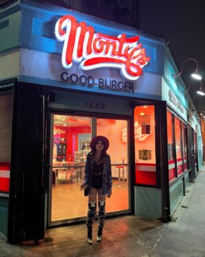 Anna Akana Instagram - howdy ladies 💅🏻due to personal reasons, I’m evil & gay now
