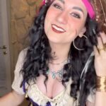 Anna Brisbin Instagram – Did somebody say birate? 🏴☠️💖 GRWM to plunder and pillage at ren faire. ✨
#renfaire #grwm #renfest #pirate #birate
It’s all about the layers and excessive accessorizing, babyyyy.